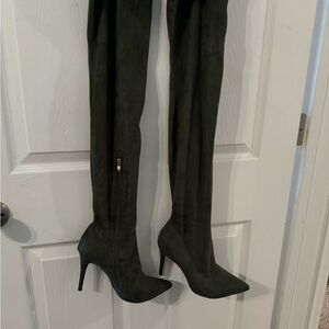 Women army green boots